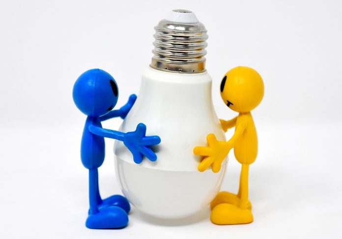 energiesparlampe-3282666_1280